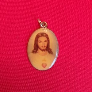Vintage Sacred Heart of Jesus Catholic Pendant (no chain)